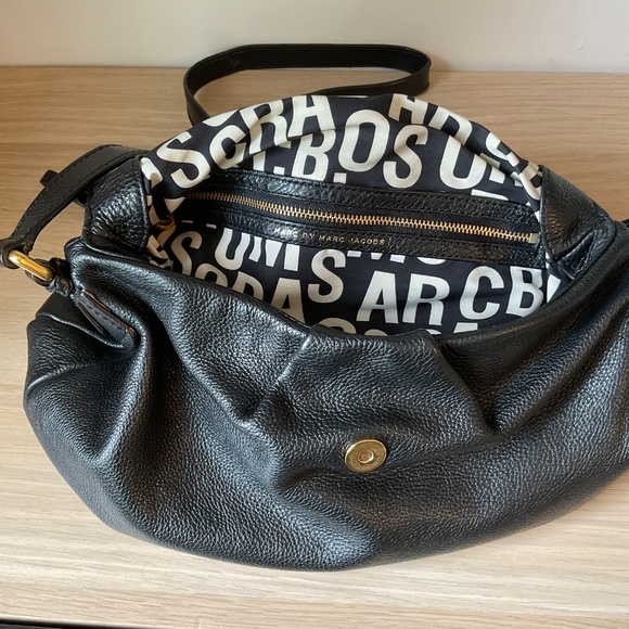 Marc Jacobs black leather Cross Body Bag Medium size - Picture 3 of 3